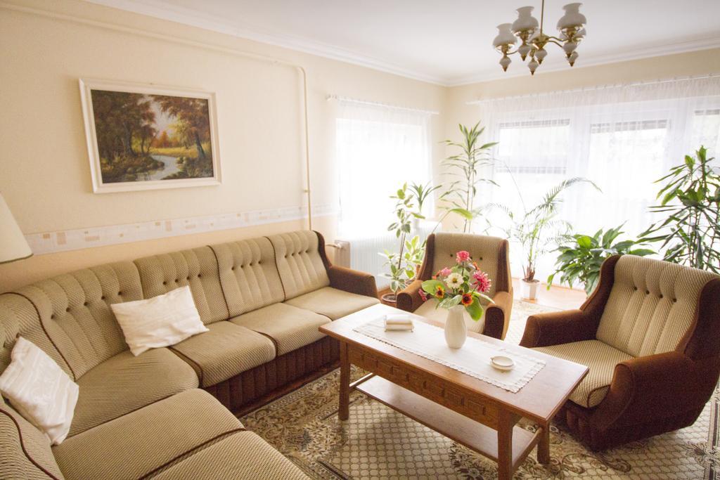Margo Apartman Fonyod Ruang foto